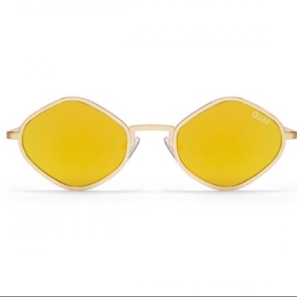 “The Quay X Kylie SUNGLASSES “ - Picture 3 of 3